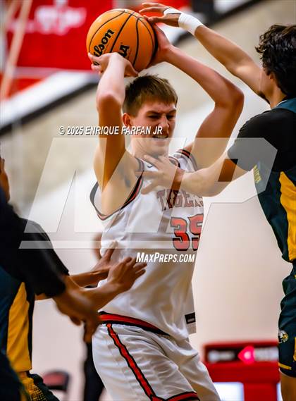 Thumbnail 1 in Chaffey vs. Eisenhower photogallery.