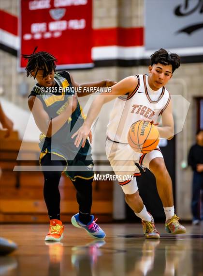 Thumbnail 3 in Chaffey vs. Eisenhower photogallery.