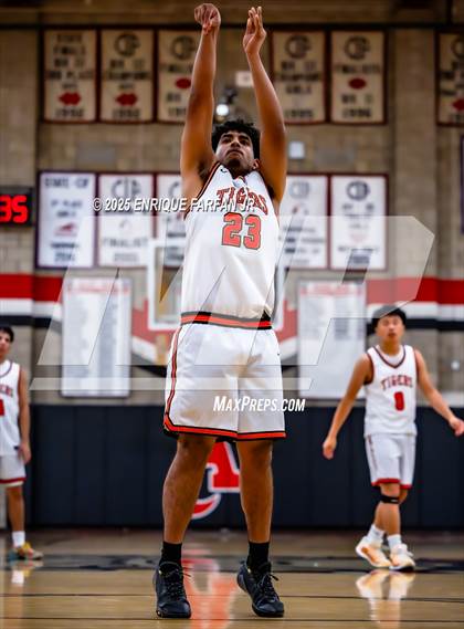 Thumbnail 1 in Chaffey vs. Eisenhower photogallery.