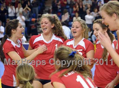 Thumbnail 1 in Cathedral Catholic vs. Campolindo (CIF State D3 Final) photogallery.
