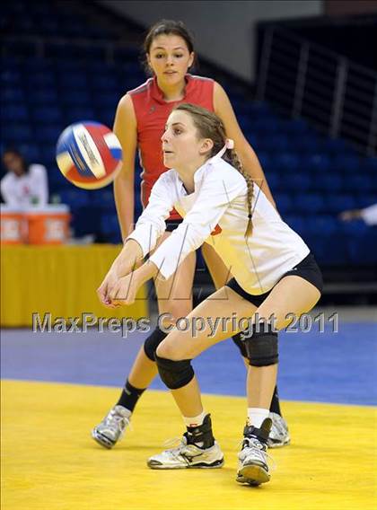Thumbnail 1 in Cathedral Catholic vs. Campolindo (CIF State D3 Final) photogallery.