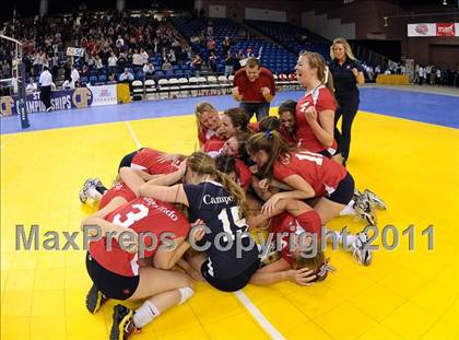Thumbnail 1 in Cathedral Catholic vs. Campolindo (CIF State D3 Final) photogallery.