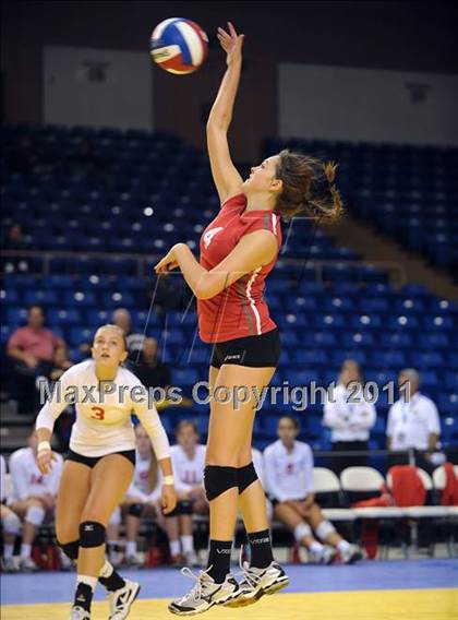 Thumbnail 3 in Cathedral Catholic vs. Campolindo (CIF State D3 Final) photogallery.