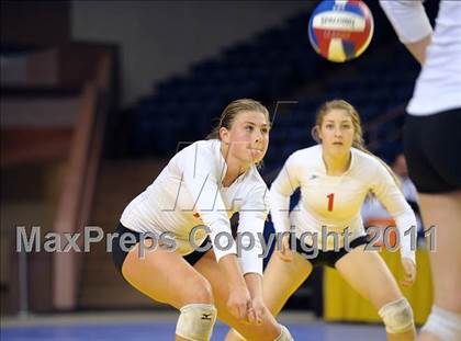 Thumbnail 1 in Cathedral Catholic vs. Campolindo (CIF State D3 Final) photogallery.
