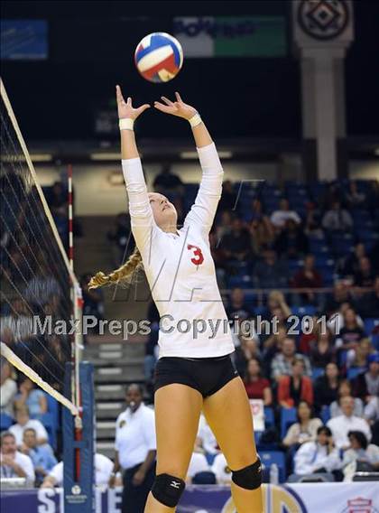Thumbnail 2 in Cathedral Catholic vs. Campolindo (CIF State D3 Final) photogallery.