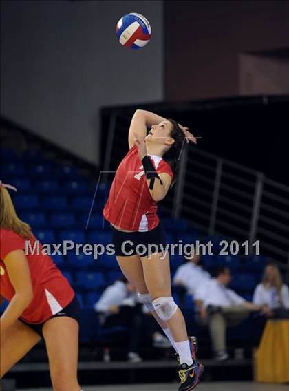 Thumbnail 1 in Cathedral Catholic vs. Campolindo (CIF State D3 Final) photogallery.