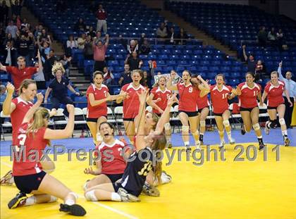 Thumbnail 1 in Cathedral Catholic vs. Campolindo (CIF State D3 Final) photogallery.