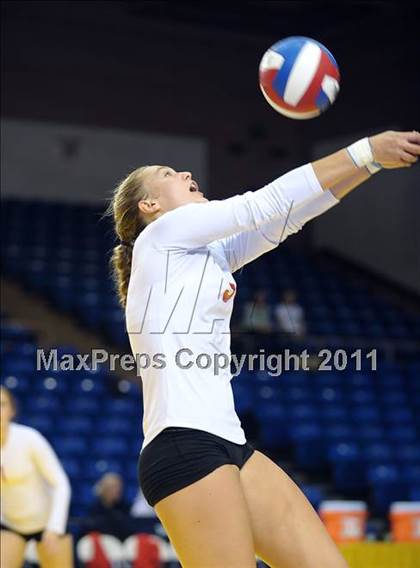 Thumbnail 2 in Cathedral Catholic vs. Campolindo (CIF State D3 Final) photogallery.