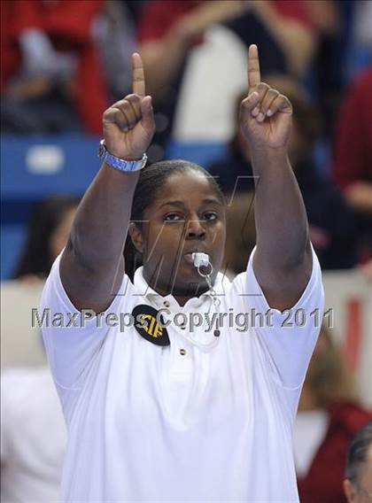 Thumbnail 2 in Cathedral Catholic vs. Campolindo (CIF State D3 Final) photogallery.