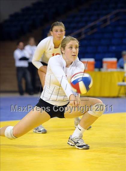 Thumbnail 2 in Cathedral Catholic vs. Campolindo (CIF State D3 Final) photogallery.