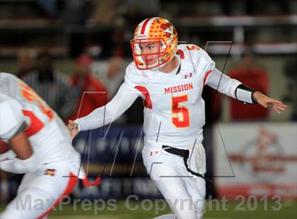 Thumbnail 2 in Mater Dei v Mission Viejo (CIF SS Playoff) photogallery.