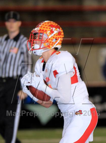 Thumbnail 1 in Mater Dei v Mission Viejo (CIF SS Playoff) photogallery.