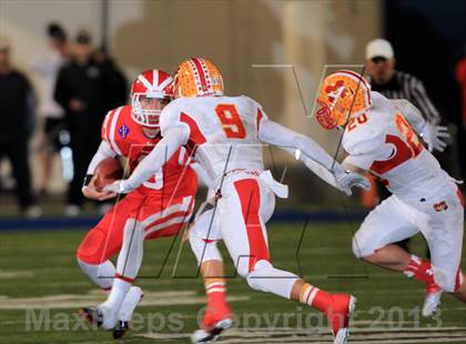 Thumbnail 2 in Mater Dei v Mission Viejo (CIF SS Playoff) photogallery.