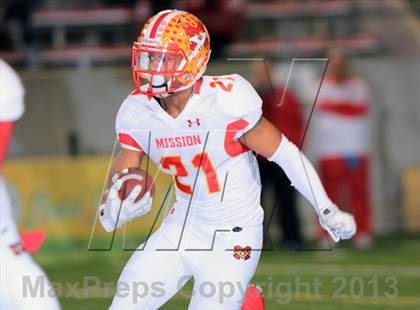 Thumbnail 3 in Mater Dei v Mission Viejo (CIF SS Playoff) photogallery.