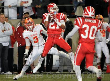 Thumbnail 2 in Mater Dei v Mission Viejo (CIF SS Playoff) photogallery.