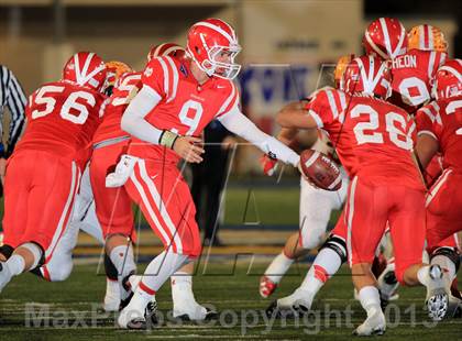 Thumbnail 2 in Mater Dei v Mission Viejo (CIF SS Playoff) photogallery.