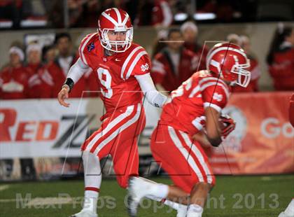 Thumbnail 1 in Mater Dei v Mission Viejo (CIF SS Playoff) photogallery.