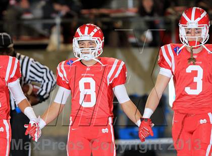 Thumbnail 1 in Mater Dei v Mission Viejo (CIF SS Playoff) photogallery.