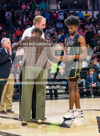Thumbnail 3 in Farmville Central vs Reidsville (NCHSAA 2A Final Awards) photogallery.