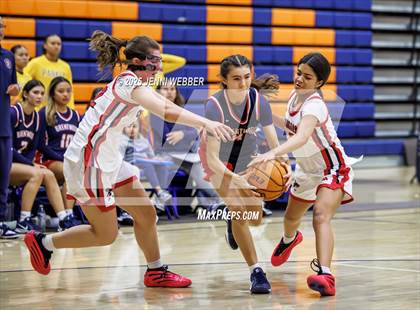 Thumbnail 2 in Brentwood School vs. Coronado (Las Vegas Thanksgiving Showcase) photogallery.