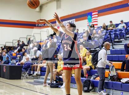 Thumbnail 3 in Brentwood School vs. Coronado (Las Vegas Thanksgiving Showcase) photogallery.