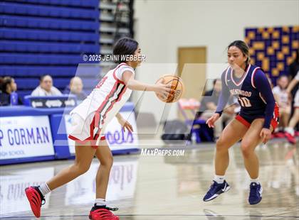 Thumbnail 3 in Brentwood School vs. Coronado (Las Vegas Thanksgiving Showcase) photogallery.