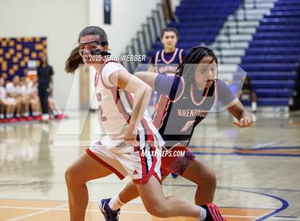 Thumbnail 3 in Brentwood School vs. Coronado (Las Vegas Thanksgiving Showcase) photogallery.
