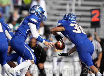 Thumbnail 2 in Frisco vs. Samuell (UIL 4A Division 1 Area Playoff) photogallery.
