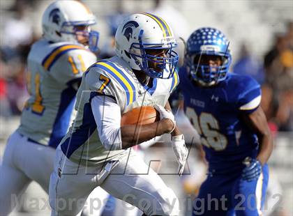 Thumbnail 3 in Frisco vs. Samuell (UIL 4A Division 1 Area Playoff) photogallery.