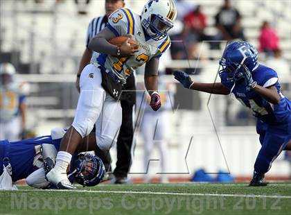 Thumbnail 3 in Frisco vs. Samuell (UIL 4A Division 1 Area Playoff) photogallery.