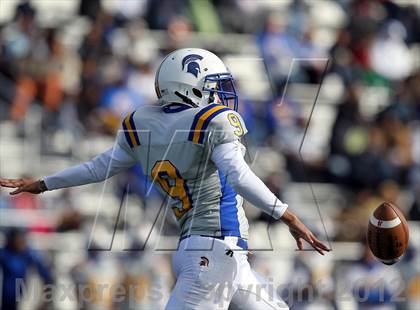 Thumbnail 1 in Frisco vs. Samuell (UIL 4A Division 1 Area Playoff) photogallery.