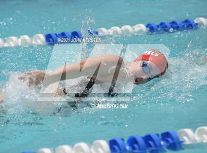 Thumbnail 2 in Tarpon Invitational photogallery.