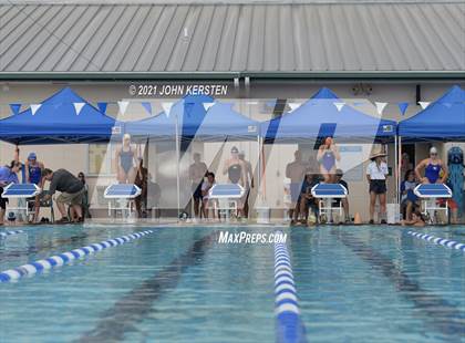 Thumbnail 2 in Tarpon Invitational photogallery.
