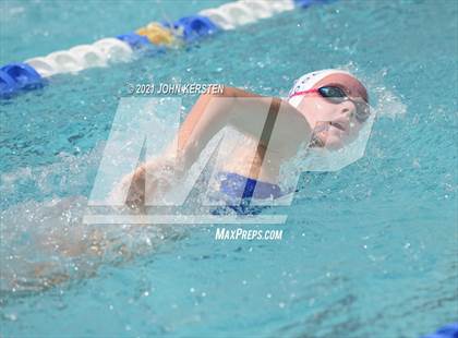 Thumbnail 2 in Tarpon Invitational photogallery.