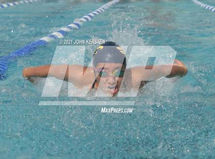 Thumbnail 2 in Tarpon Invitational photogallery.