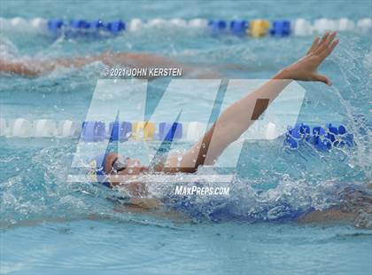Thumbnail 3 in Tarpon Invitational photogallery.