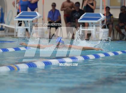 Thumbnail 1 in Tarpon Invitational photogallery.