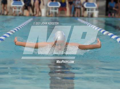 Thumbnail 1 in Tarpon Invitational photogallery.