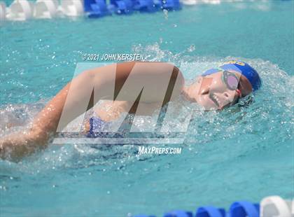 Thumbnail 2 in Tarpon Invitational photogallery.