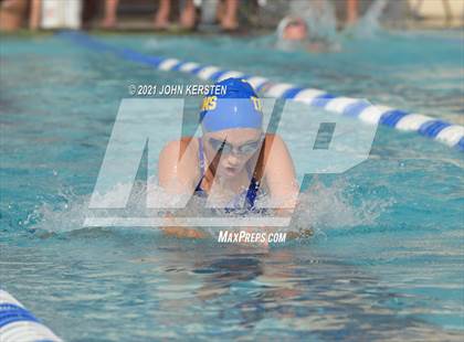 Thumbnail 2 in Tarpon Invitational photogallery.
