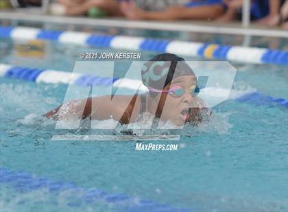 Thumbnail 3 in Tarpon Invitational photogallery.