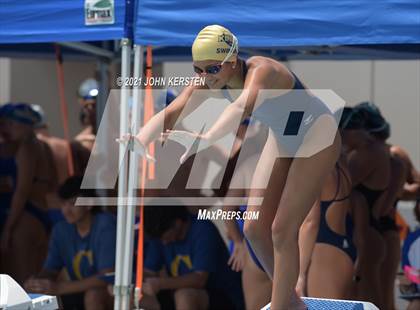 Thumbnail 2 in Tarpon Invitational photogallery.