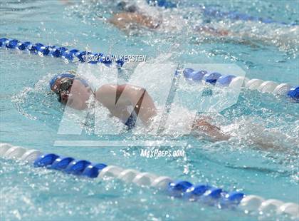 Thumbnail 2 in Tarpon Invitational photogallery.
