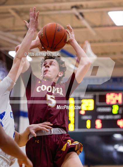 Thumbnail 3 in FR: Cooper vs Covington Catholic photogallery.