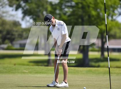 Thumbnail 3 in UIL 4A Golf (Region II Regionals) photogallery.