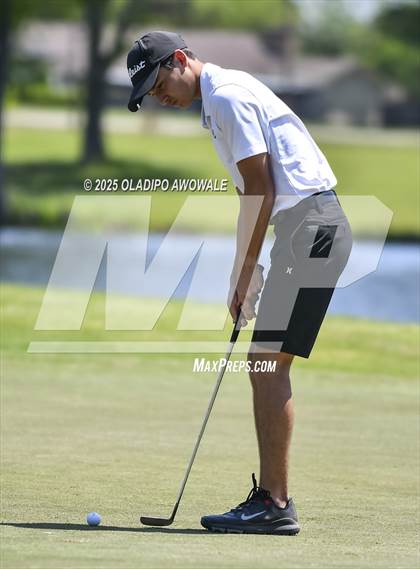 Thumbnail 2 in UIL 4A Golf (Region II Regionals) photogallery.