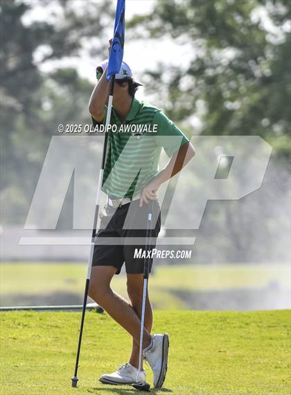 Thumbnail 1 in UIL 4A Golf (Region II Regionals) photogallery.