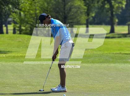 Thumbnail 3 in UIL 4A Golf (Region II Regionals) photogallery.