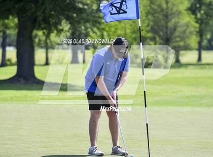 Thumbnail 2 in UIL 4A Golf (Region II Regionals) photogallery.