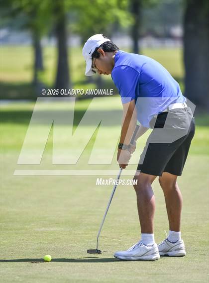 Thumbnail 2 in UIL 4A Golf (Region II Regionals) photogallery.